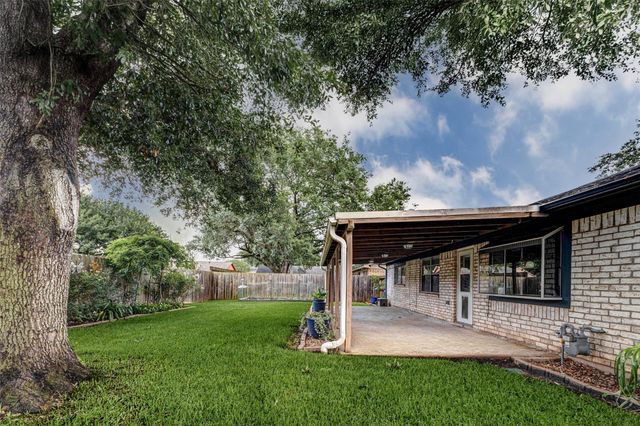 1822 Landmark Drive, Richmond, TX 77406