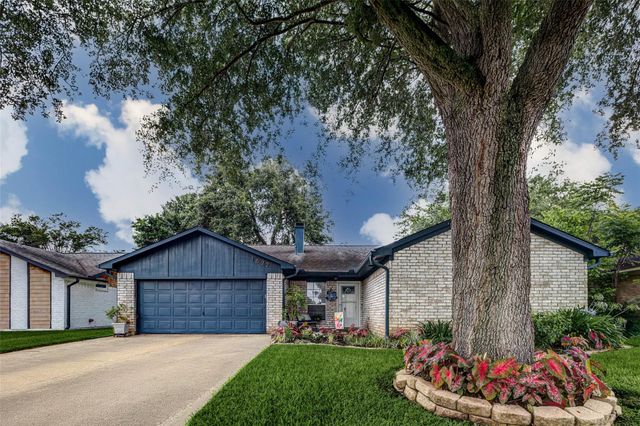 1822 Landmark Drive, Richmond, TX 77406