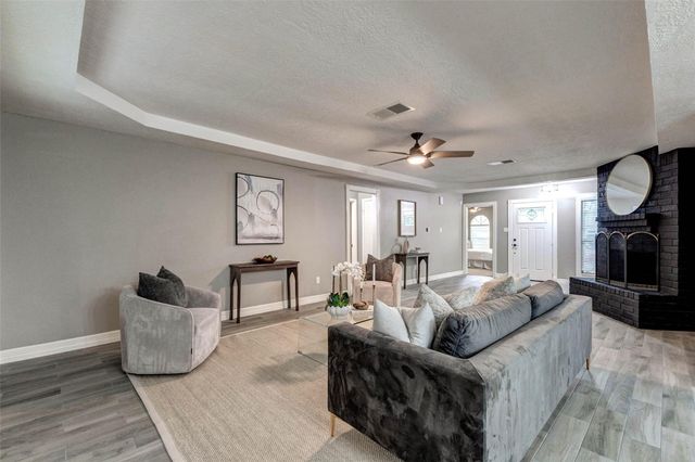 1822 Landmark Drive, Richmond, TX 77406