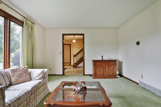 1079 Putney Drive, Columbus, OH 43085