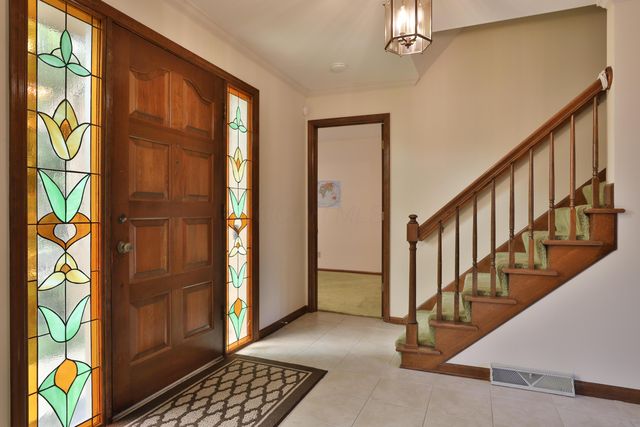 1079 Putney Drive, Columbus, OH 43085
