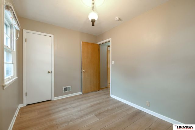 841 S 46th Street, Lincoln, NE 68510