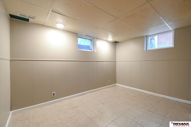 841 S 46th Street, Lincoln, NE 68510