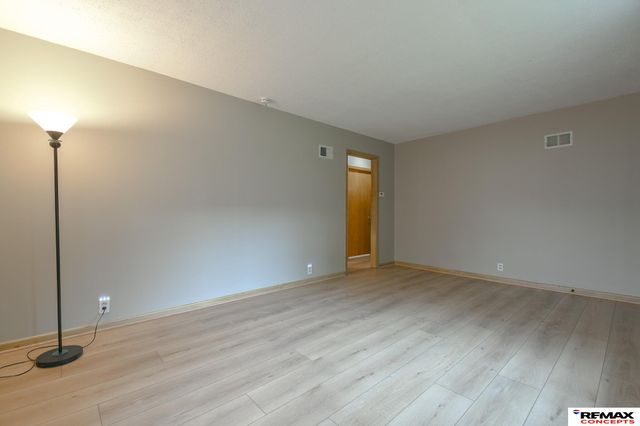 841 S 46th Street, Lincoln, NE 68510