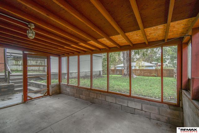 841 S 46th Street, Lincoln, NE 68510