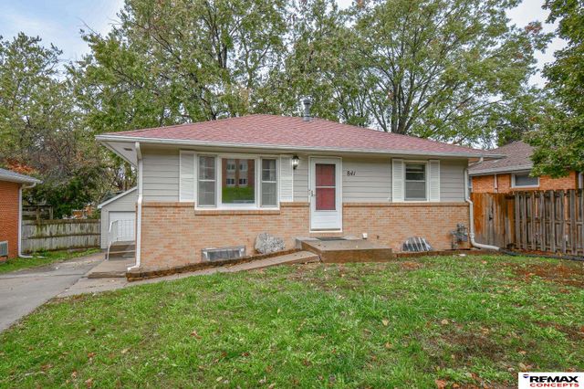 841 S 46th Street, Lincoln, NE 68510