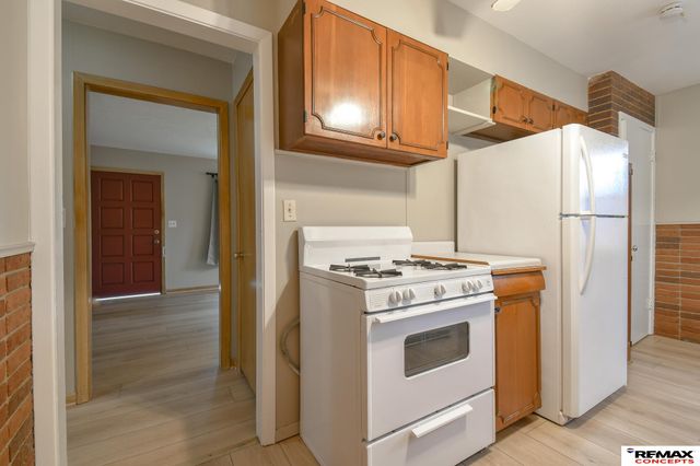 841 S 46th Street, Lincoln, NE 68510