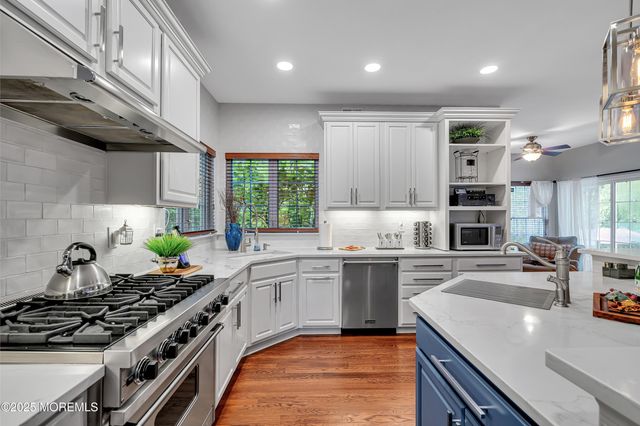 23 Amethyst Way, Jackson, NJ 08527