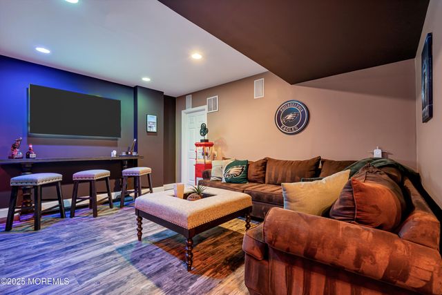 23 Amethyst Way, Jackson, NJ 08527