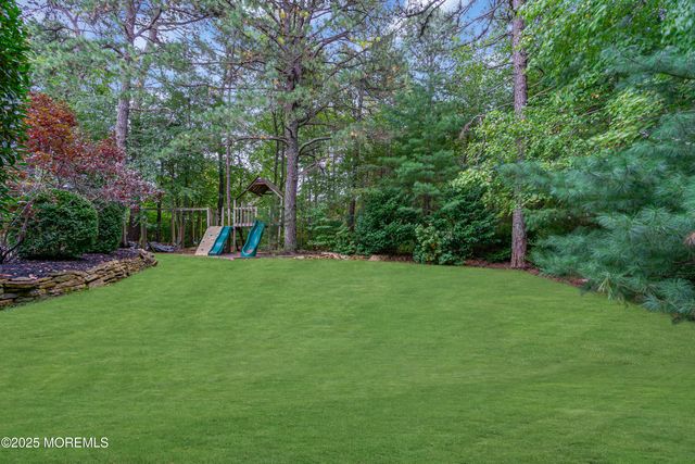 23 Amethyst Way, Jackson, NJ 08527