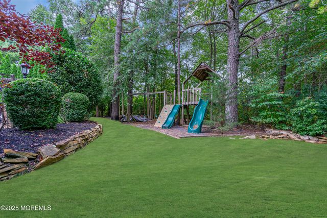 23 Amethyst Way, Jackson, NJ 08527