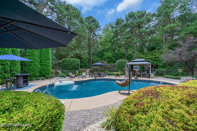 23 Amethyst Way, Jackson, NJ 08527