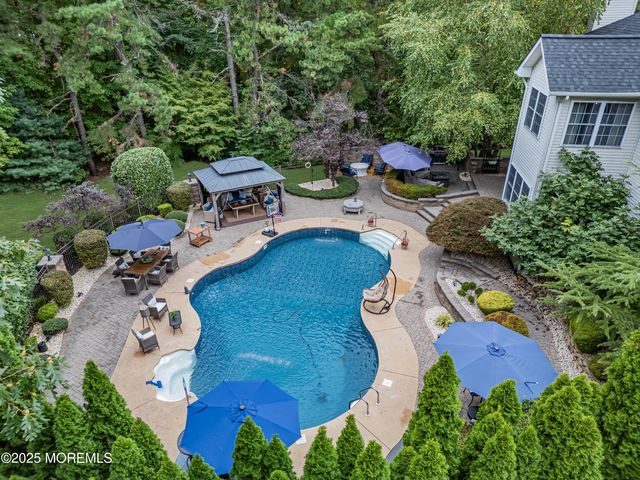 23 Amethyst Way, Jackson, NJ 08527