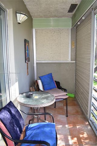 9141 Sunrise Lakes Boulevard 201, Sunrise, FL 33322