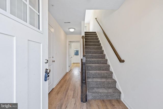 918 SETTING SUN LN, Chambersburg, PA 17201
