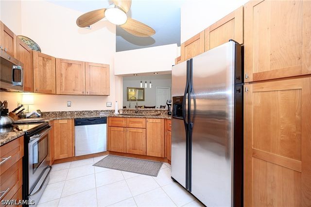 559 Beachwalk CIR U-203, Naples, FL 34108
