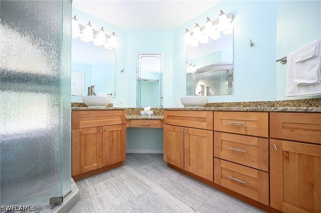 559 Beachwalk CIR U-203, Naples, FL 34108