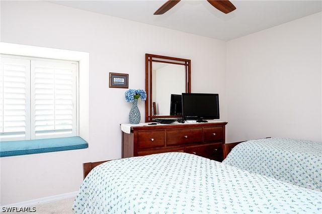 559 Beachwalk CIR U-203, Naples, FL 34108