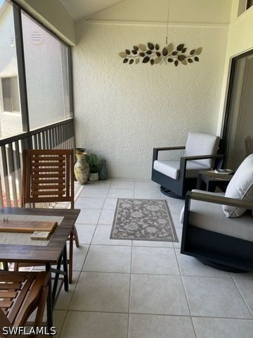 559 Beachwalk CIR U-203, Naples, FL 34108
