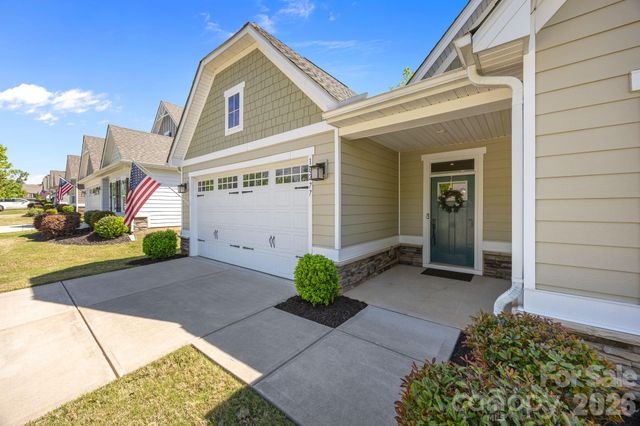 10277 October Glory Way, Charlotte, NC 28215