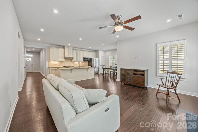 10277 October Glory Way, Charlotte, NC 28215