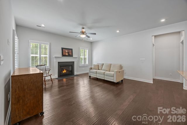 10277 October Glory Way, Charlotte, NC 28215