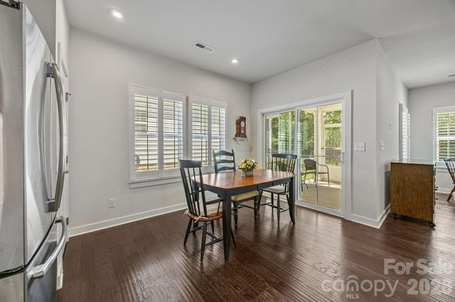 10277 October Glory Way, Charlotte, NC 28215