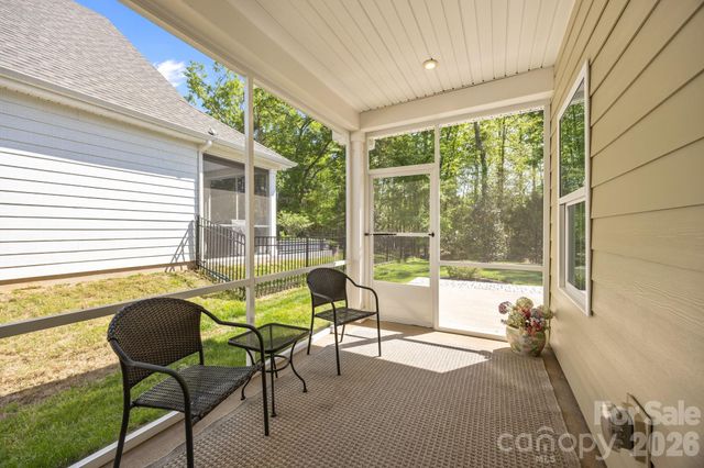 10277 October Glory Way, Charlotte, NC 28215