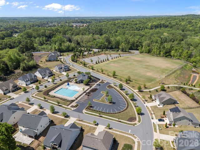 10277 October Glory Way, Charlotte, NC 28215