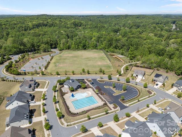 10277 October Glory Way, Charlotte, NC 28215