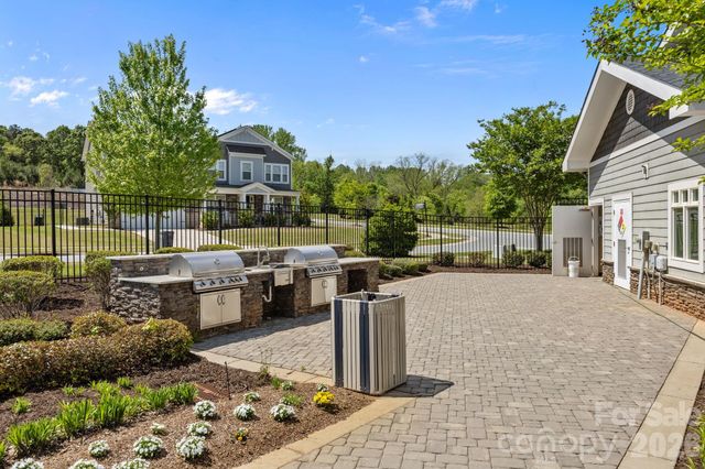 10277 October Glory Way, Charlotte, NC 28215