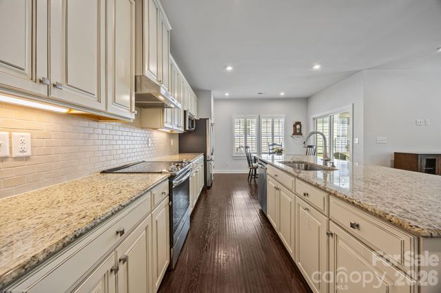 10277 October Glory Way, Charlotte, NC 28215