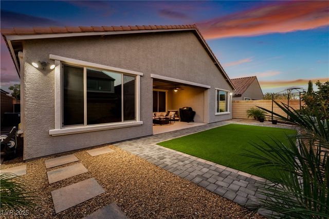 9985 Blackbark Court, Las Vegas, NV 89166