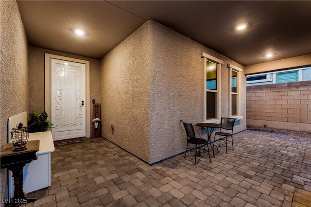 9985 Blackbark Court, Las Vegas, NV 89166