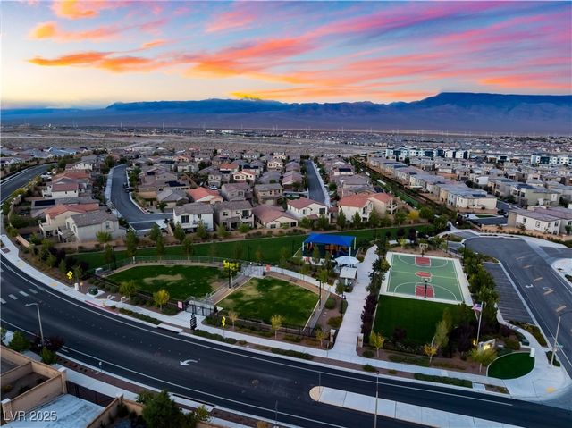 9985 Blackbark Court, Las Vegas, NV 89166