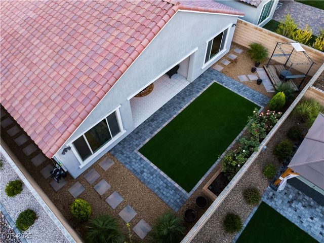 9985 Blackbark Court, Las Vegas, NV 89166