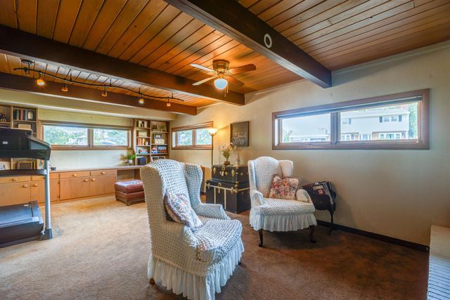 2012 Raymond Ave, Salina, KS 67401