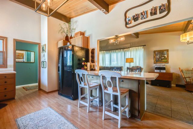 2012 Raymond Ave, Salina, KS 67401