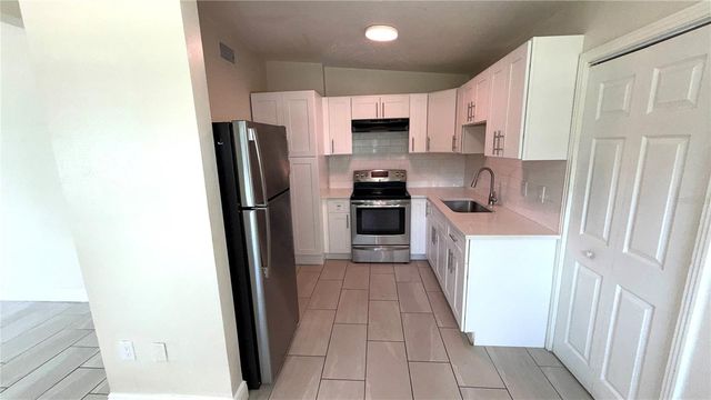 1425 HESTER DRIVE, Lakeland, FL 33801