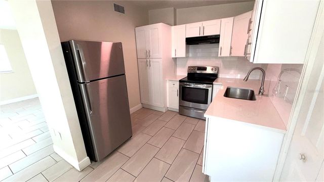 1425 HESTER DRIVE, Lakeland, FL 33801