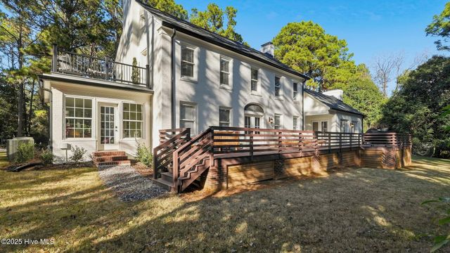 225 Hill Road, Southern Pines, NC 28387