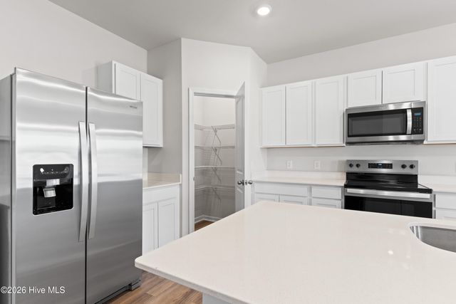 1136 Garland Lake Cir Sw, Supply, NC 28462