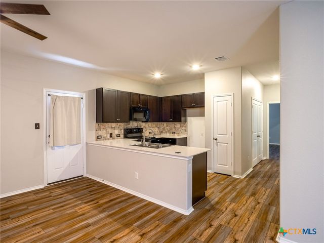 224 Grey Slate Avenue, Marble Falls, TX 78654
