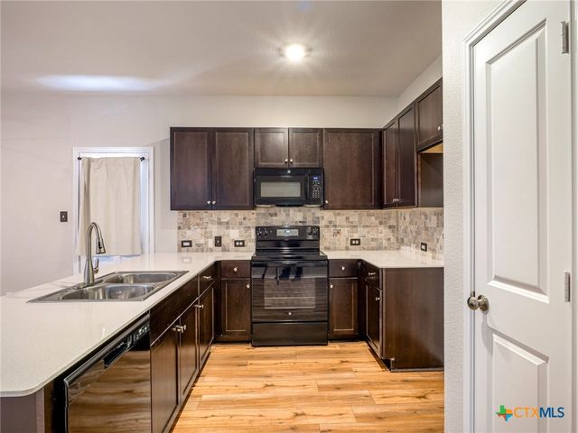 224 Grey Slate Avenue, Marble Falls, TX 78654