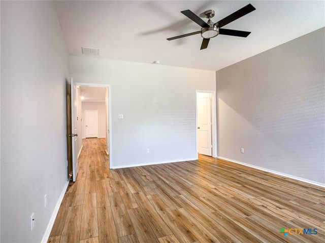 224 Grey Slate Avenue, Marble Falls, TX 78654