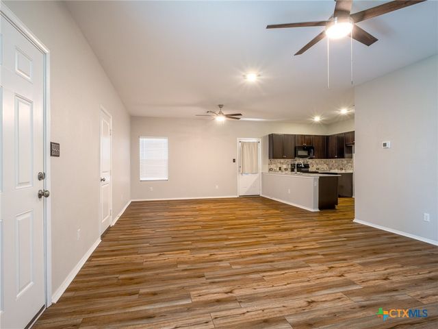 224 Grey Slate Avenue, Marble Falls, TX 78654