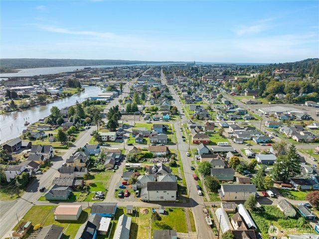 1117 E 1st Street, Aberdeen, WA 98520