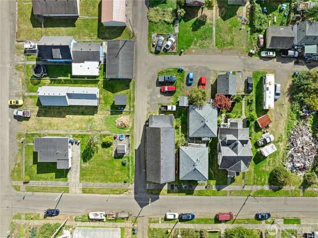 1117 E 1st Street, Aberdeen, WA 98520