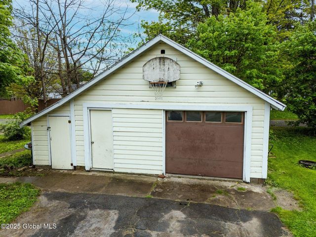 110 Oak Street, Corinth, NY 12822