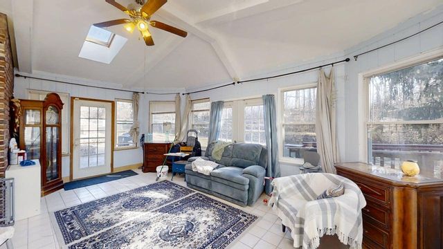 952 N Linden Avenue, Decatur, IL 62522